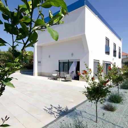Vila Ivana Donji Okrug (Ciovo)